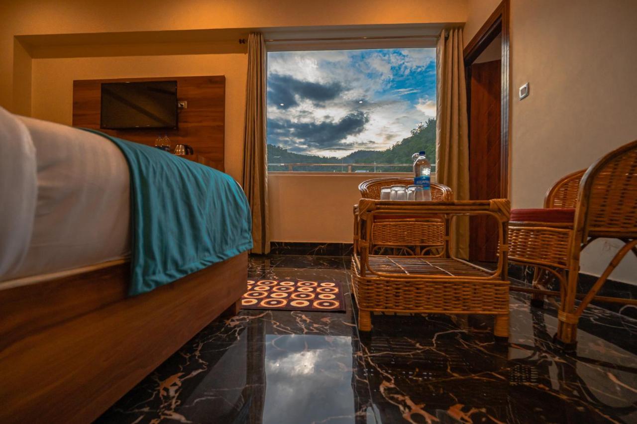 Hotel Rishikesh Grand By Kool Stays מראה חיצוני תמונה